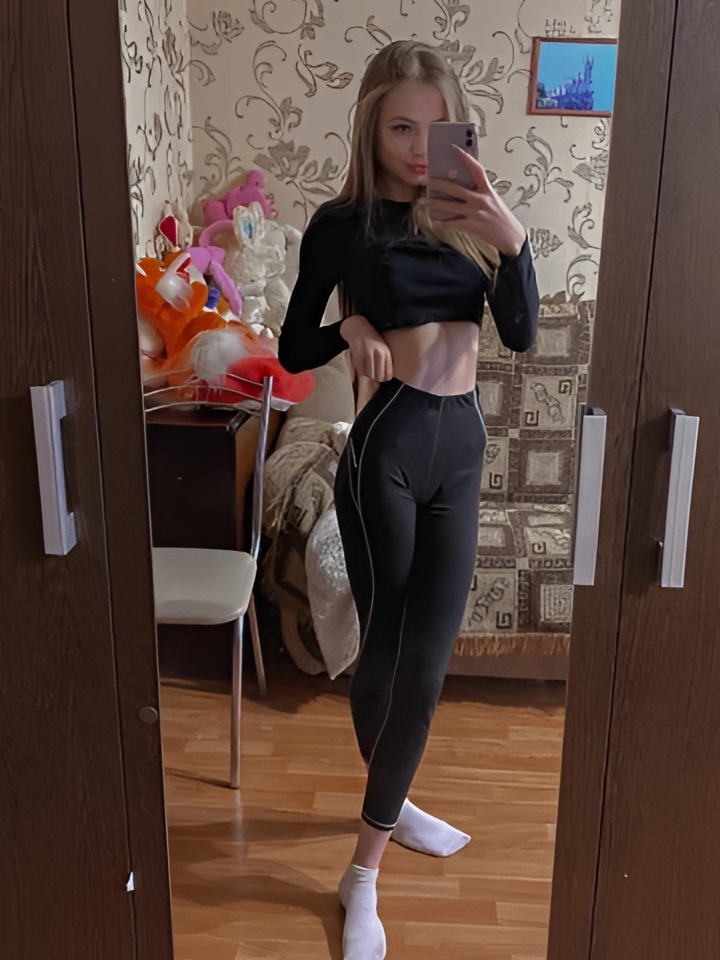 Леночка привлекальеная девушка из Красного сулина цена от 2500 руб