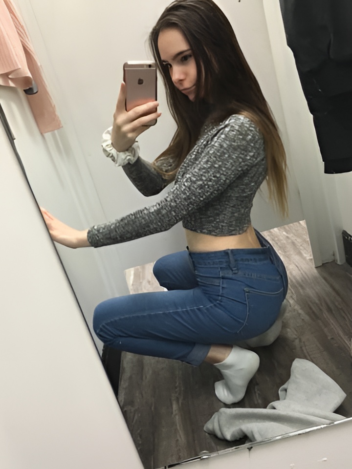 Нелли привлекальеная девушка из Красного сулина цена от 2000 руб