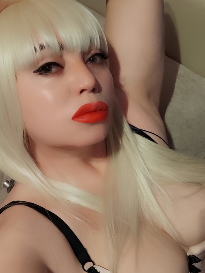 Ника привлекальеная девушка из Красного сулина цена от 3000 руб