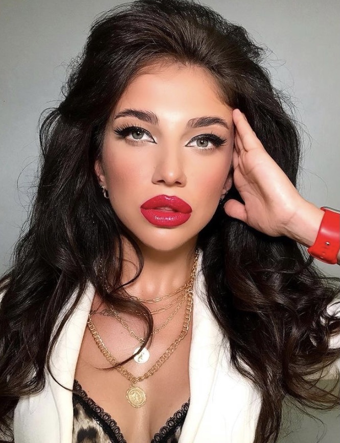 🎥 Влада привлекательная девушка из Красного сулина цена от 5000 руб