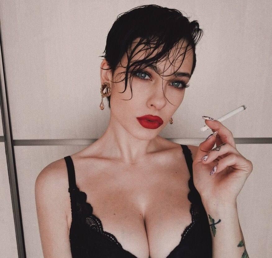 Александра привлекальеная девушка из Красного сулина цена от 6000 руб