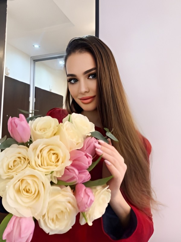 Слава привлекательная девушка из Красного сулина цена от 1500 руб