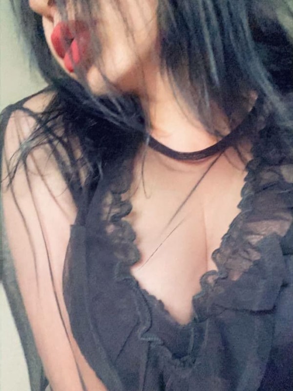 Регина привлекательная девушка из Красного сулина цена от 3000 руб