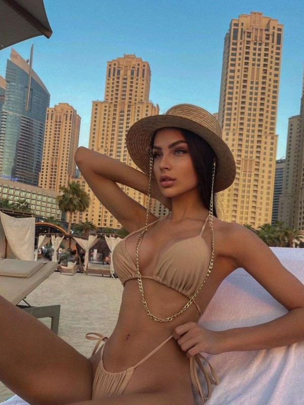 Олечка привлекательная девушка из Красного сулина цена от 3000 руб