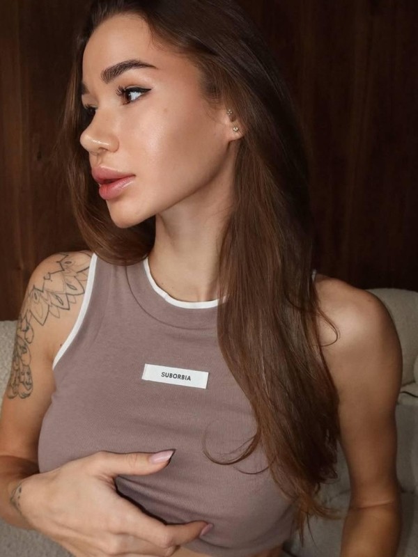 Регина привлекательная девушка из Красного сулина цена от 7000 руб